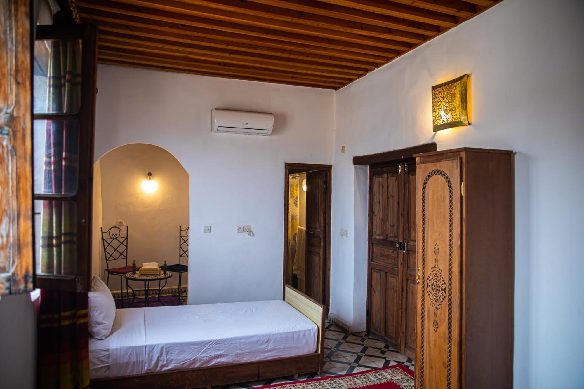 Dar Fez Arinas Hotel Exterior photo
